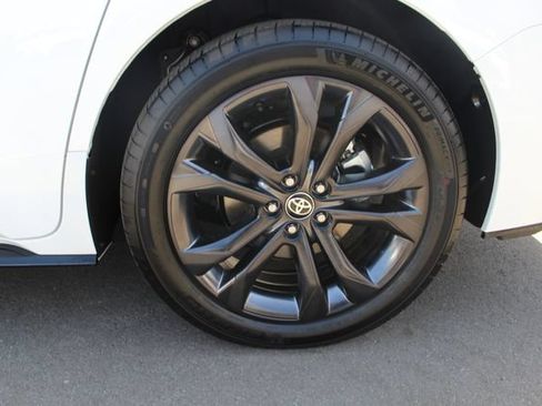 Certified 2026 Toyota Sienna XSE FWD image 8
