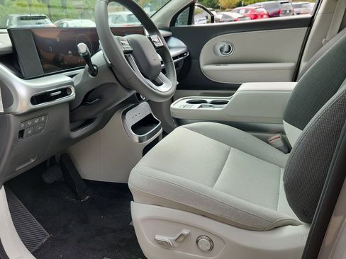 New 2026 Hyundai Ioniq 9 SE AWD/4WD image 6