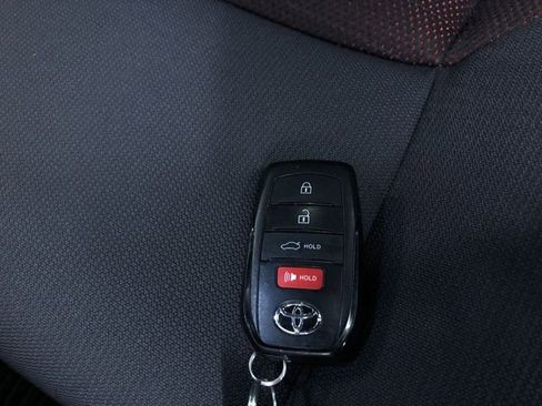 Certified 2025 Toyota Corolla SE image 25