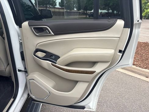 Used 2019 GMC Yukon Denali w/ Denali Ultimate Package AWD/4WD image 23