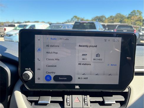 Used 2024 Toyota RAV4 Limited image 31