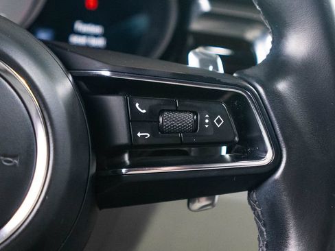 Certified 2023 Porsche Macan S AWD/4WD image 34