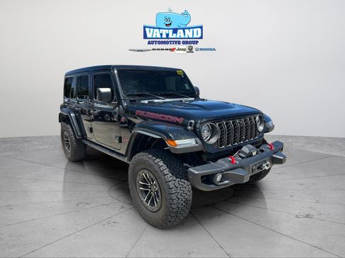 Used 2024 Jeep Wrangler Unlimited Rubicon AWD/4WD image 7
