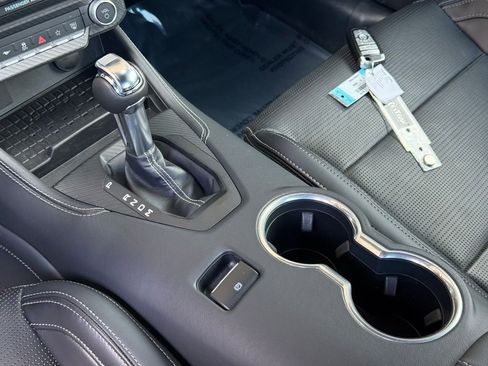 Used 2024 Ford Mustang GT Premium image 30