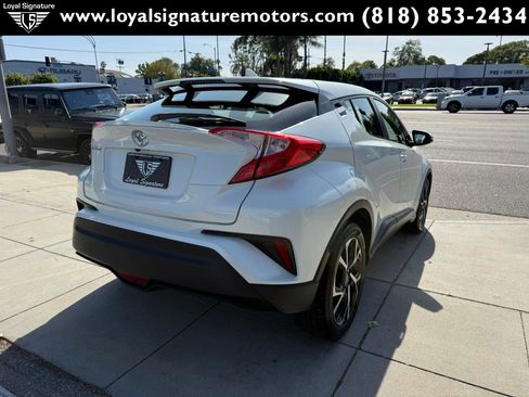 Used 2018 Toyota C-HR XLE image 7