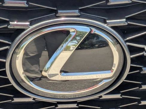 Used 2023 Lexus IS 300 w/ Comfort Package RWD image 18