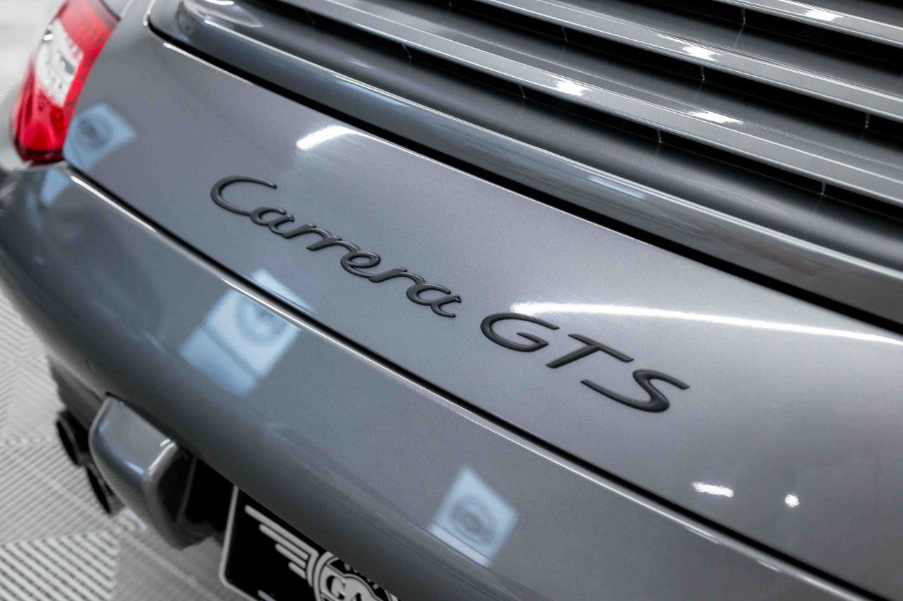 Used 2011 Porsche 911 Carrera GTS RWD image 23