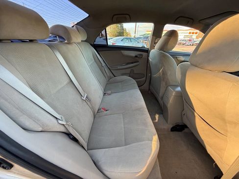 Used 2013 Toyota Corolla LE Special Edition image 12