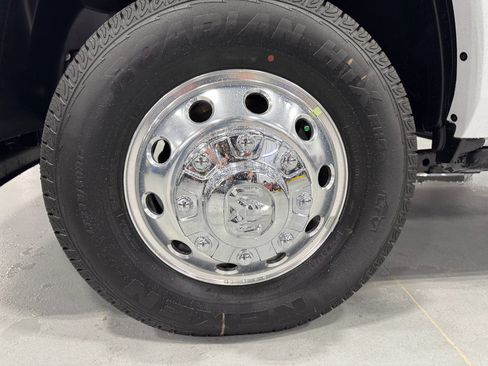 New 2025 RAM 3500 Limited image 22