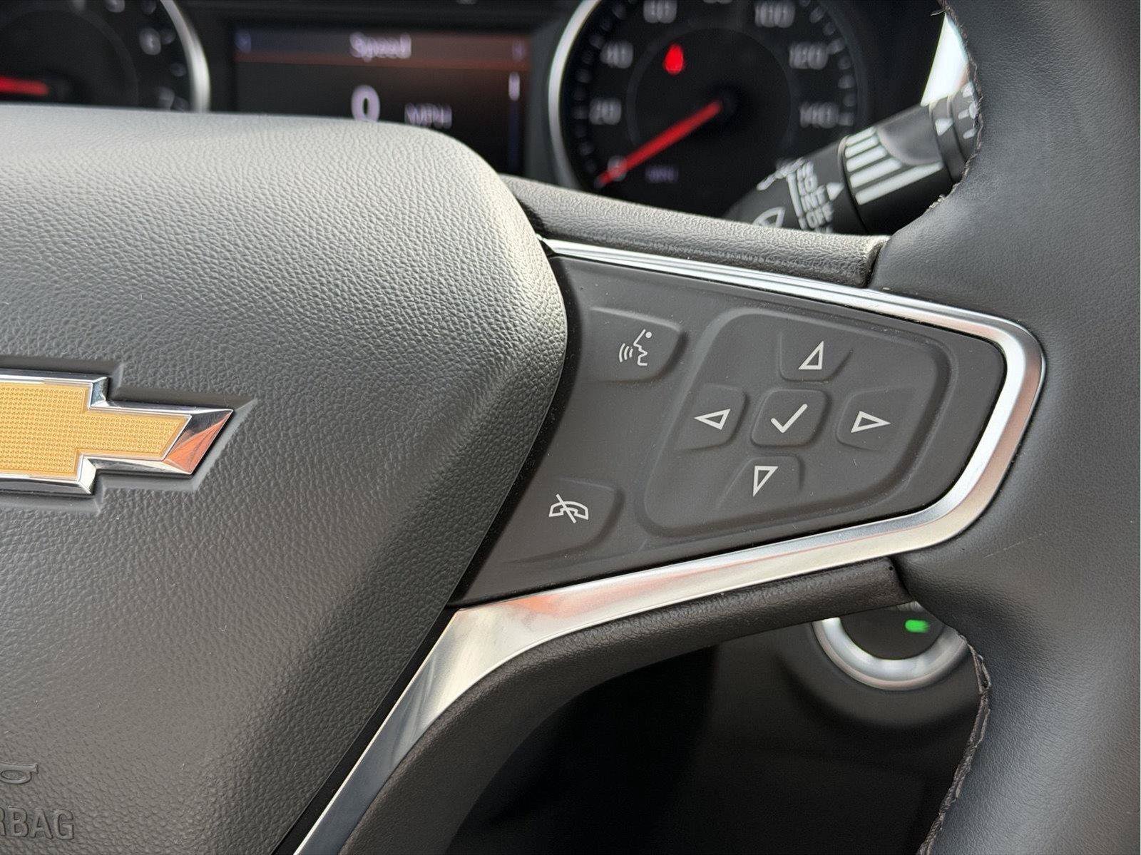 Used 2024 Chevrolet Equinox LT AWD/4WD image 14