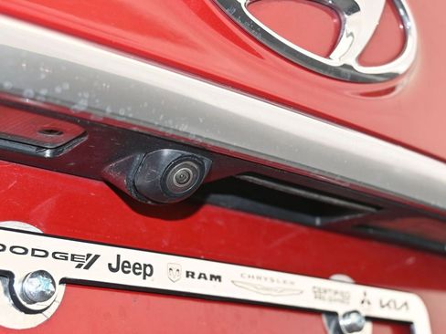 Used 2019 Hyundai Santa Fe SE image 34