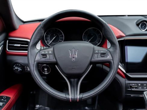Used 2022 Maserati Ghibli Modena image 56