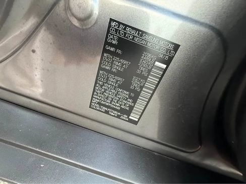 Used 2015 Nissan Rogue S FWD image 10