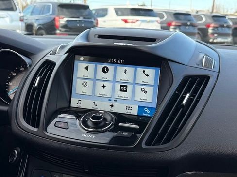 Used 2017 Ford Escape Titanium image 20