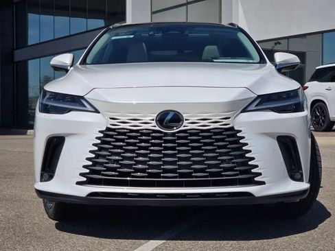 Used 2025 Lexus RX 350 AWD w/ Convenience Package image 3