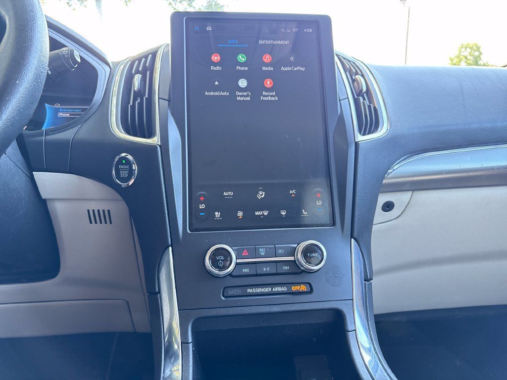 Used 2022 Ford Edge Titanium AWD/4WD image 17