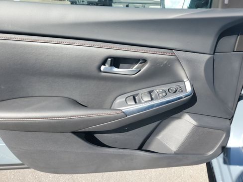 New 2025 Nissan Sentra SR w/ Midnight Edition image 18