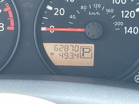 Used 2021 Nissan Frontier SV w/ Midnight Edition Floor Mats image 7