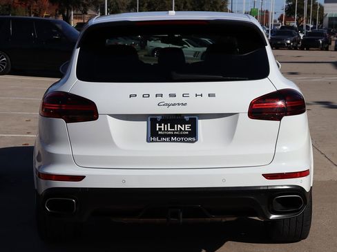 Used 2018 Porsche Cayenne Platinum Edition image 8