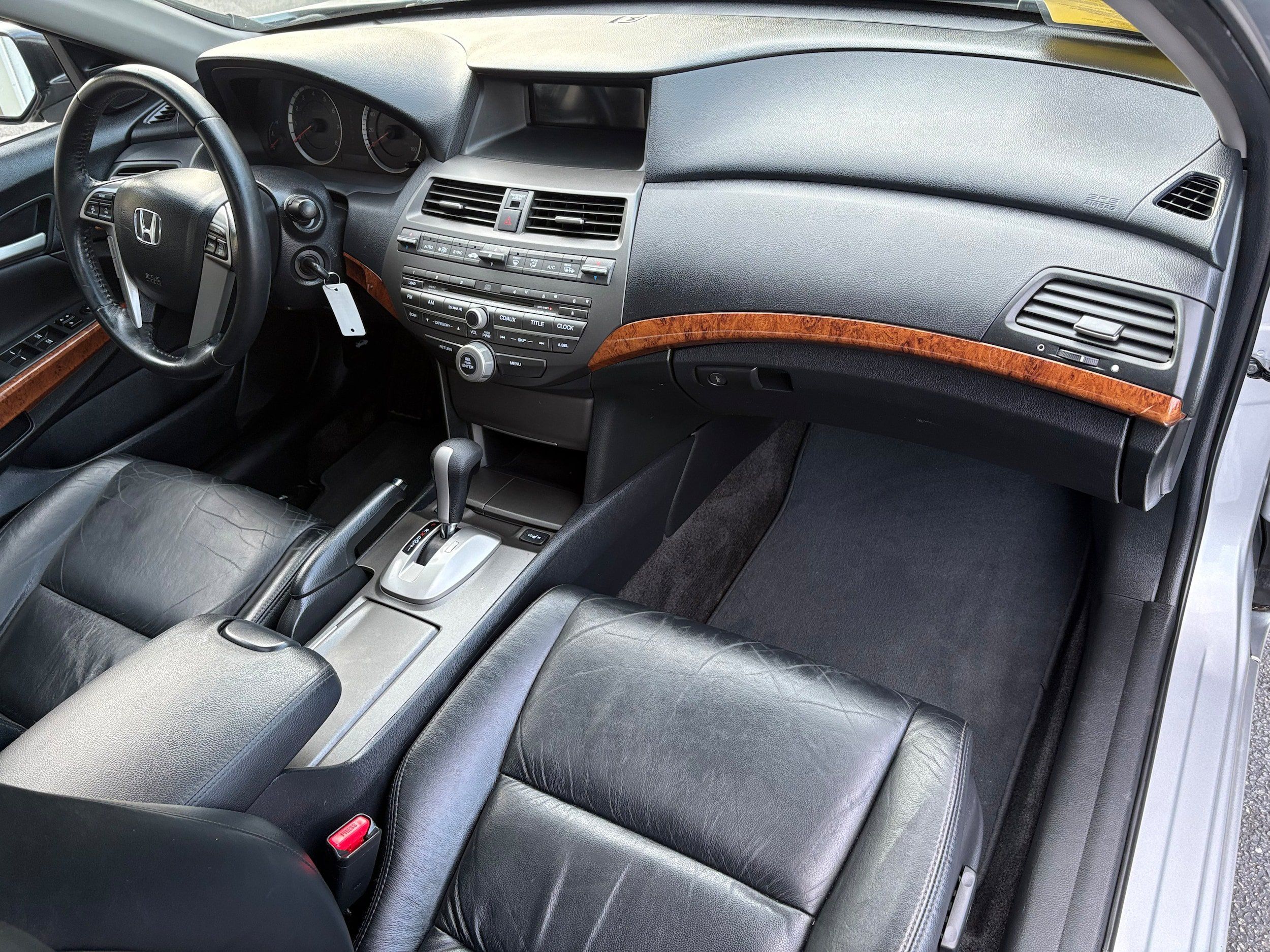 Used 2011 Honda Accord EX-L image 36