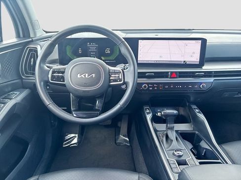 Used 2024 Kia Sorento S FWD image 23