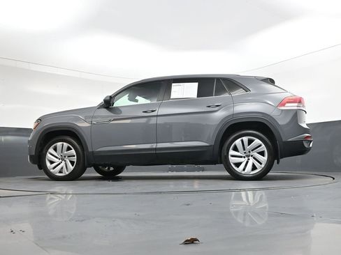 Used 2022 Volkswagen Atlas Cross Sport SE w/ Panoramic Sunroof Package image 40