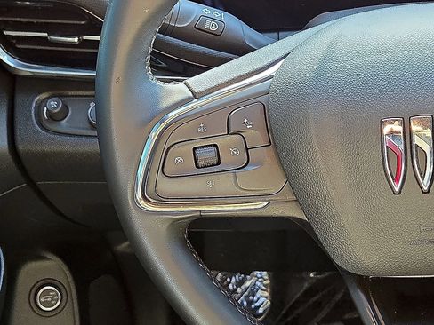 Used 2025 Buick Envista Sport Touring w/ Convenience II Package FWD image 20