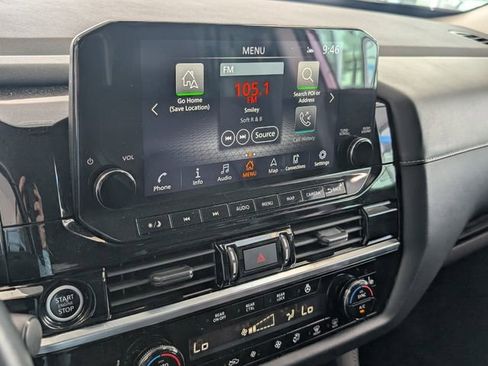 Used 2023 Nissan Pathfinder SL image 19