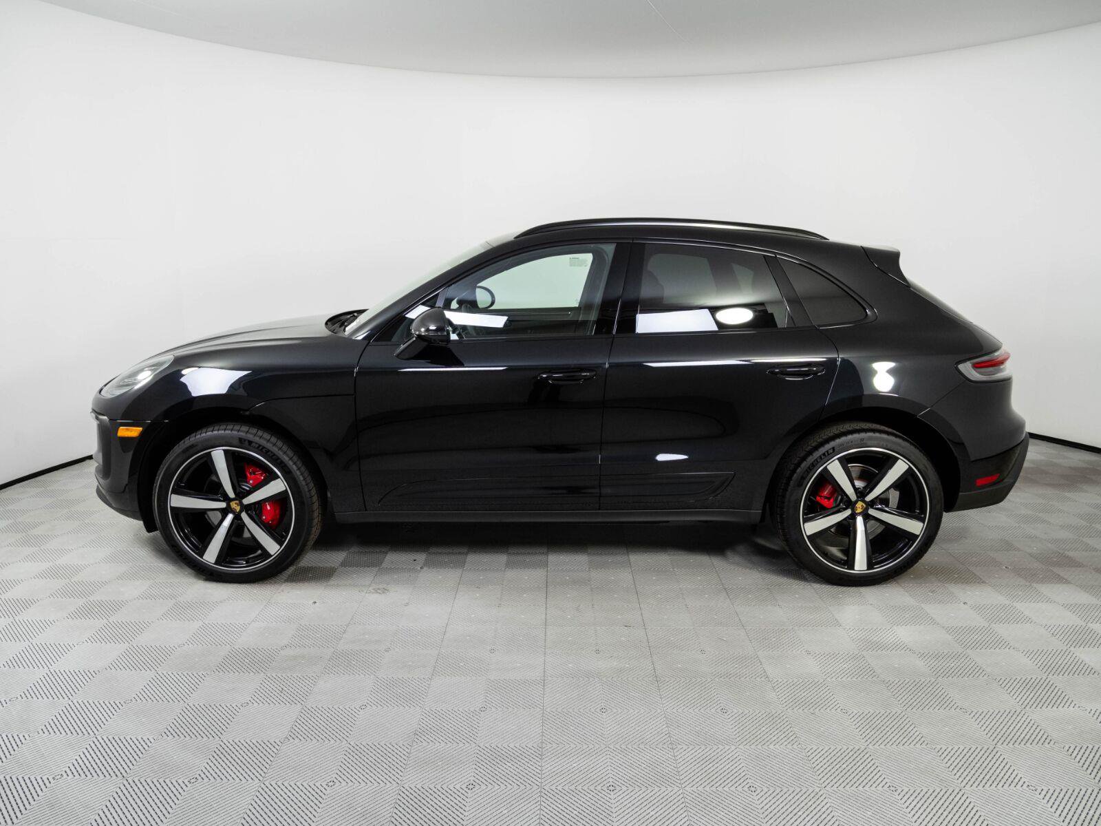New 2026 Porsche Macan S AWD/4WD image 2