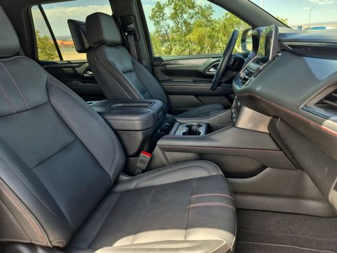 Used 2023 Chevrolet Tahoe RST w/ Luxury Package AWD/4WD image 16