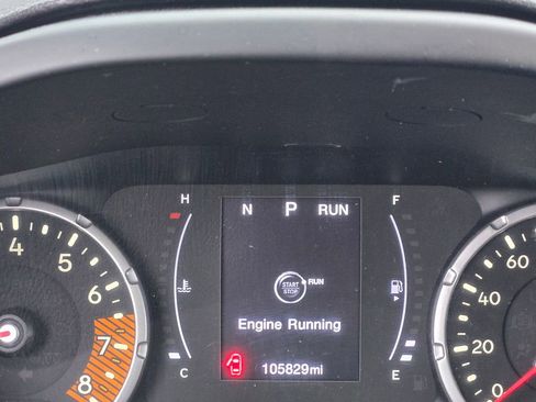 Used 2019 Jeep Renegade Latitude w/ Cold Weather Group image 41