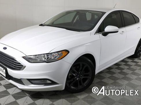 Used 2018 Ford Fusion SE w/ Equipment Group 201A image 1