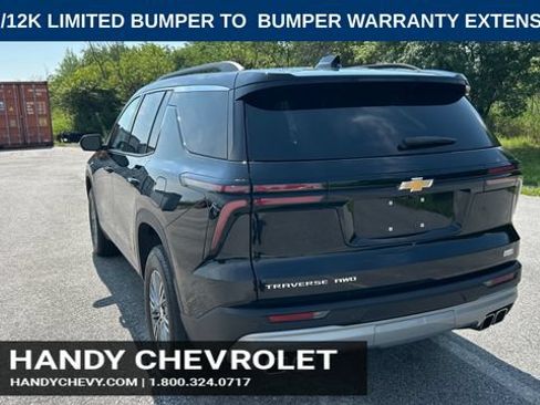 Certified 2025 Chevrolet Traverse LT w/ Driver Confidence Package AWD/4WD image 6