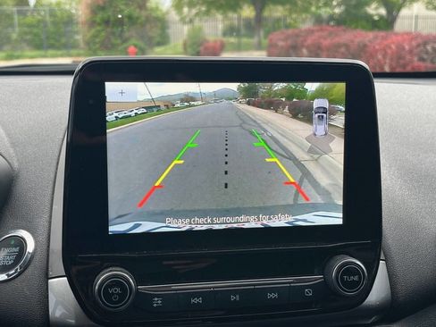 Used 2018 Ford EcoSport SE w/ SE Convenience Package image 12