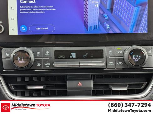 Certified 2024 Toyota Grand Highlander AWD image 25