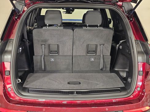 New 2026 Jeep Grand Cherokee L Laredo image 32