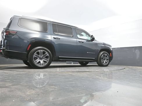 Used 2024 Jeep Wagoneer Series II w/ Flexible Seating Group AWD/4WD image 38