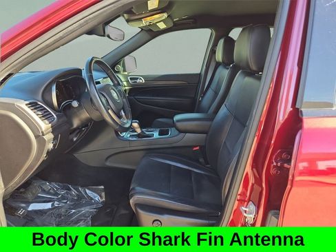 Used 2022 Jeep Grand Cherokee Laredo X image 11