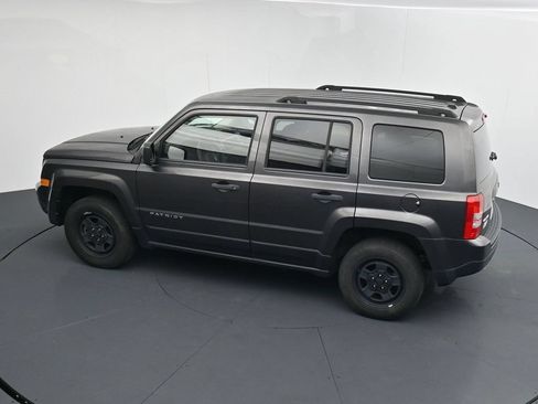 Used 2017 Jeep Patriot Sport AWD/4WD image 23