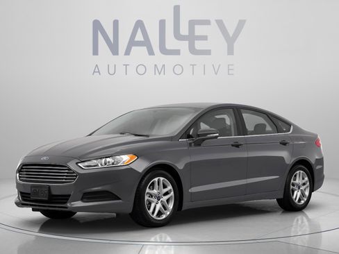 Used 2015 Ford Fusion SE FWD image 1