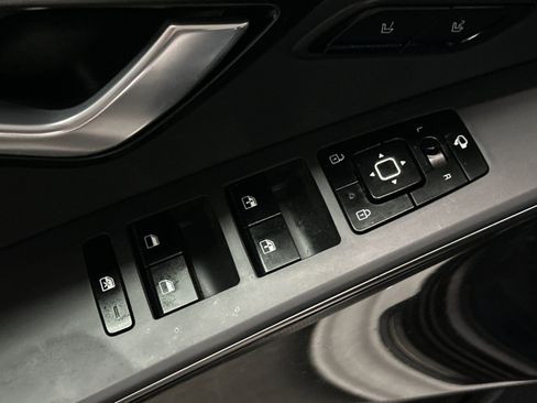 Certified 2023 Kia Niro Wave image 14