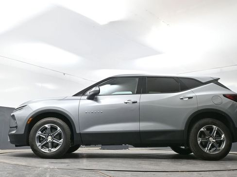 Used 2023 Chevrolet Blazer LT AWD/4WD image 53