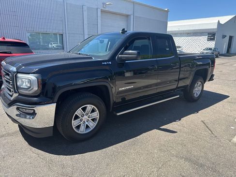 Used 2016 GMC Sierra 1500 SLE w/ SLE Value Package AWD/4WD image 3
