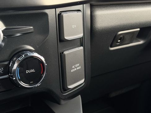 New 2026 Ford F250 Lariat w/ Black Appearance Package image 60