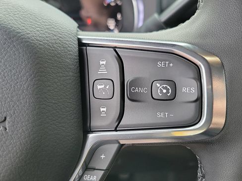 New 2026 RAM 2500 Laramie AWD/4WD image 6