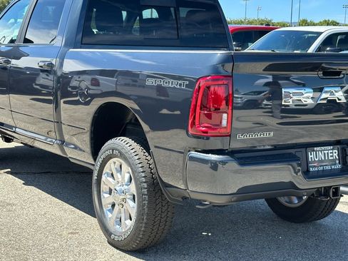 New 2026 RAM 2500 Laramie w/ Sport Appearance Package AWD/4WD image 5