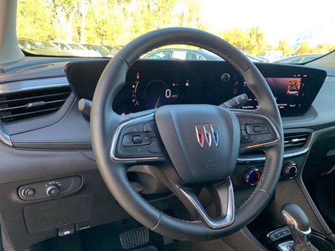 Used 2025 Buick Encore GX Preferred image 32