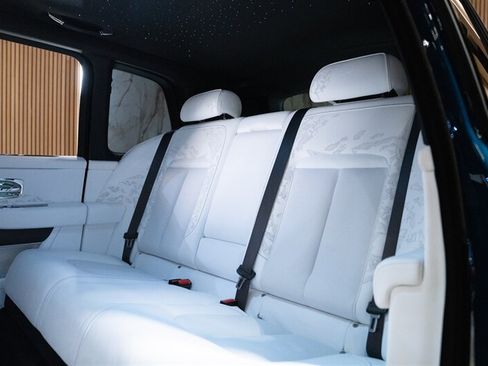 Used 2026 Rolls-Royce Cullinan AWD/4WD image 25
