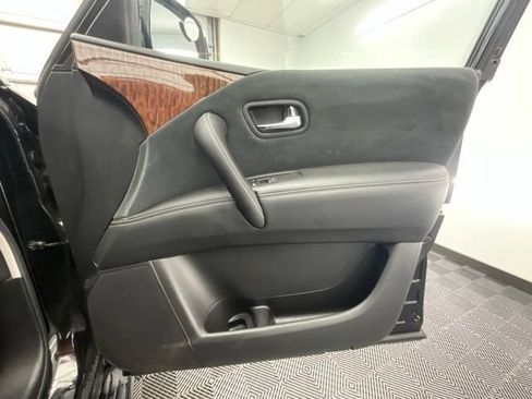 Used 2017 Nissan Armada SV AWD/4WD image 10