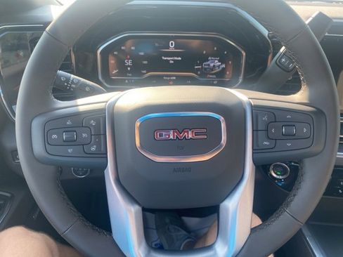 New 2025 GMC Sierra 2500 SLT w/ SLT Premium Package image 21